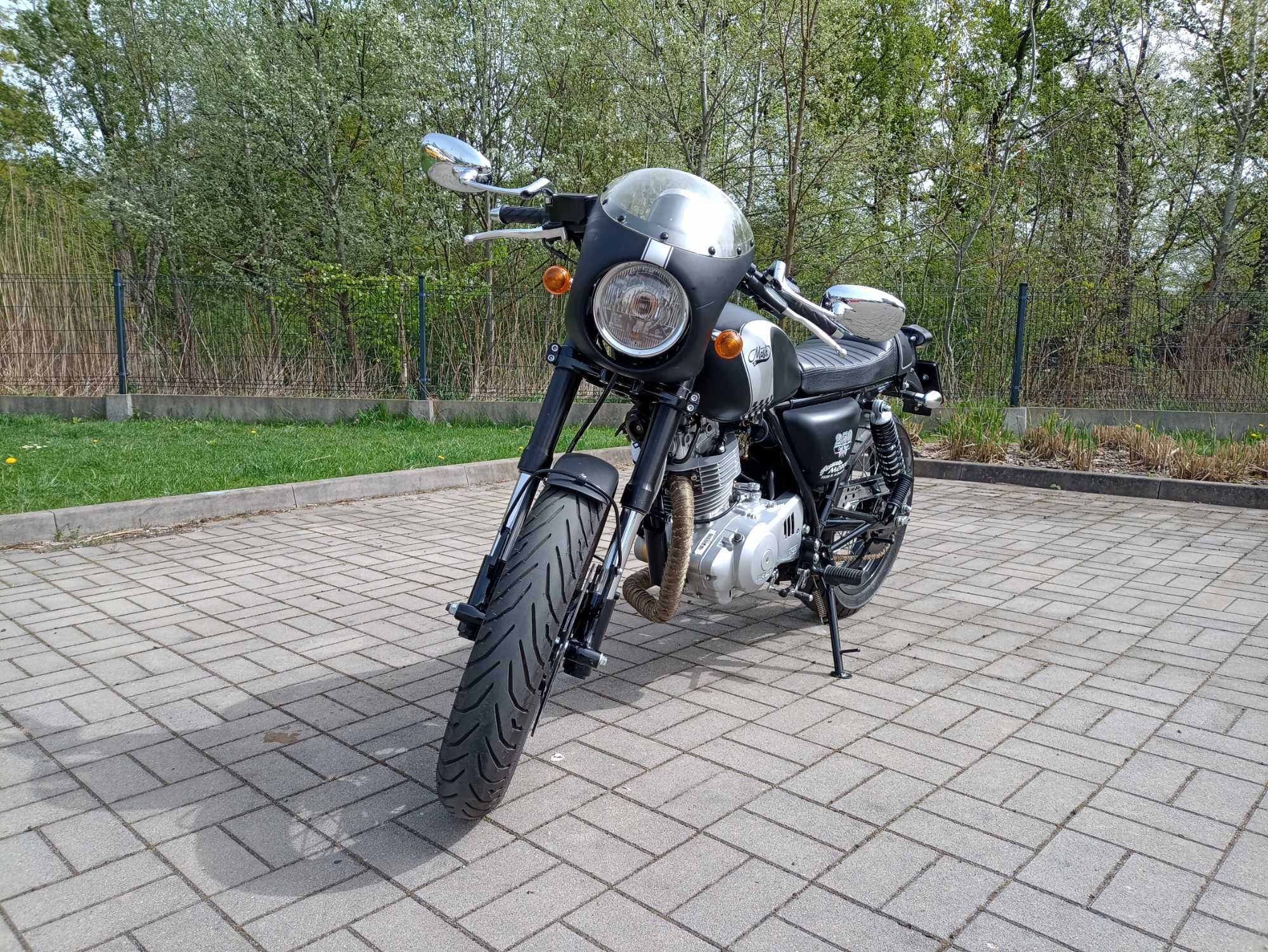 Motocykl Mash cafe racer 250