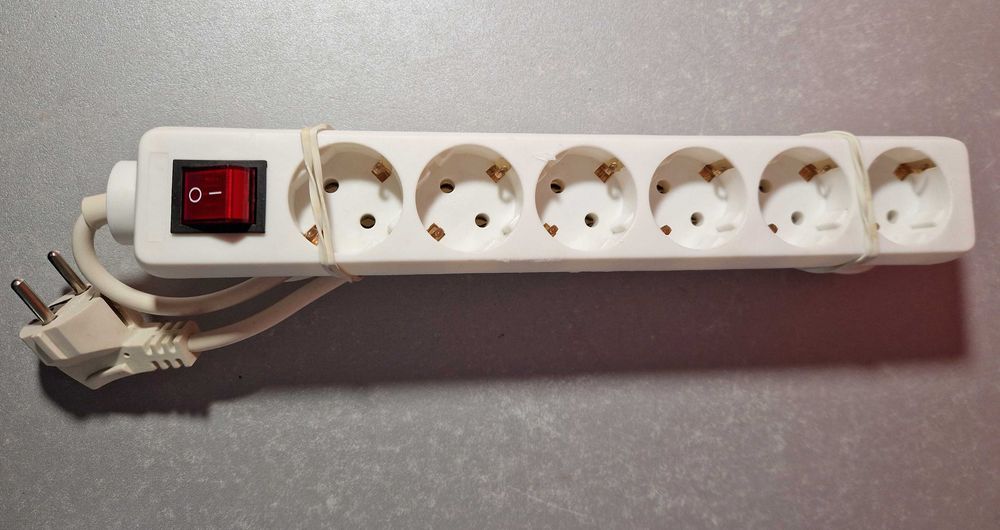 Przedłużacz  BOTEC Z Włącznikiem