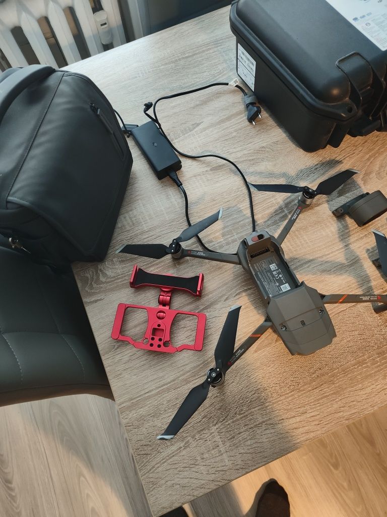 Dron Dji mavic 2 enterprice dual z kamerą termowizyjną