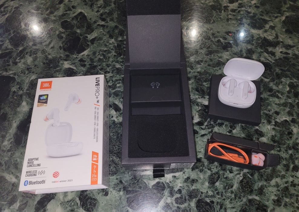 Безпровідні наушники JBL Live Pro+