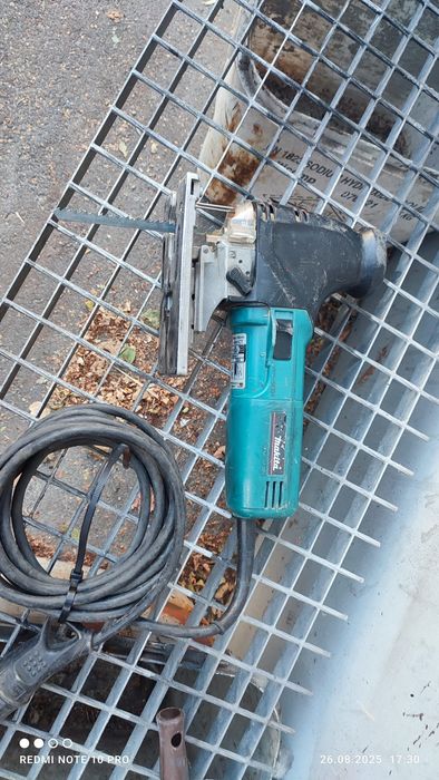 Wyrzynarka Makita 434- 1CT
