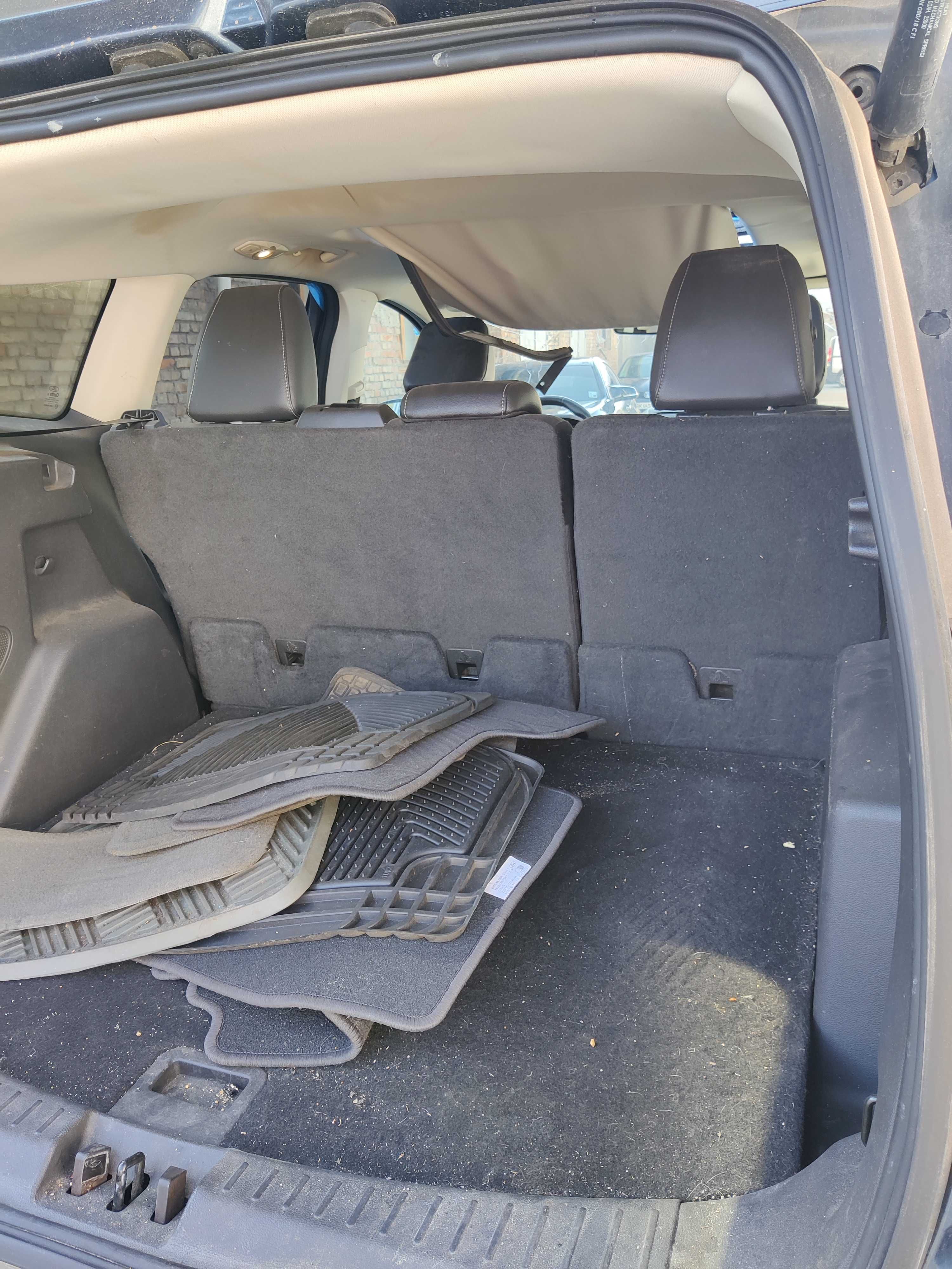 Разборка Ford Escape 2.0 розборка цвет UG Kuga ескейп шрот запчасти