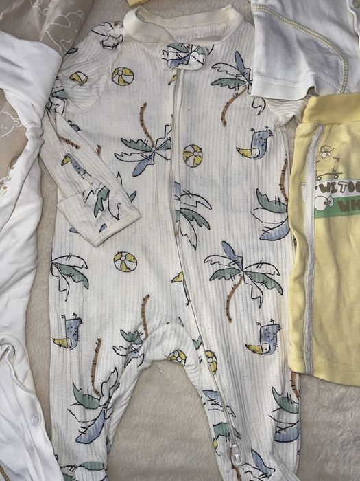 Одяг для немовлят