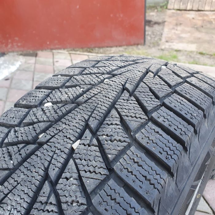 Hankook r16 215/60