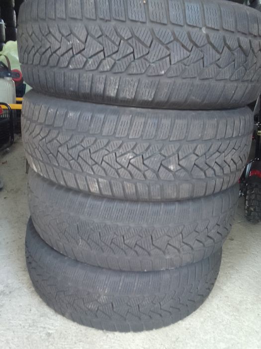 4 Opony zimowe 205/60r16 UNIROYAL 2022r 6.5-7.5mm