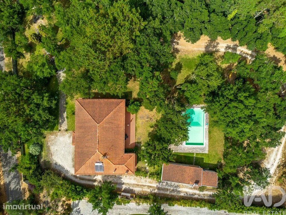 Casa / Villa T5 em Salir de Matos de 250,00 m2