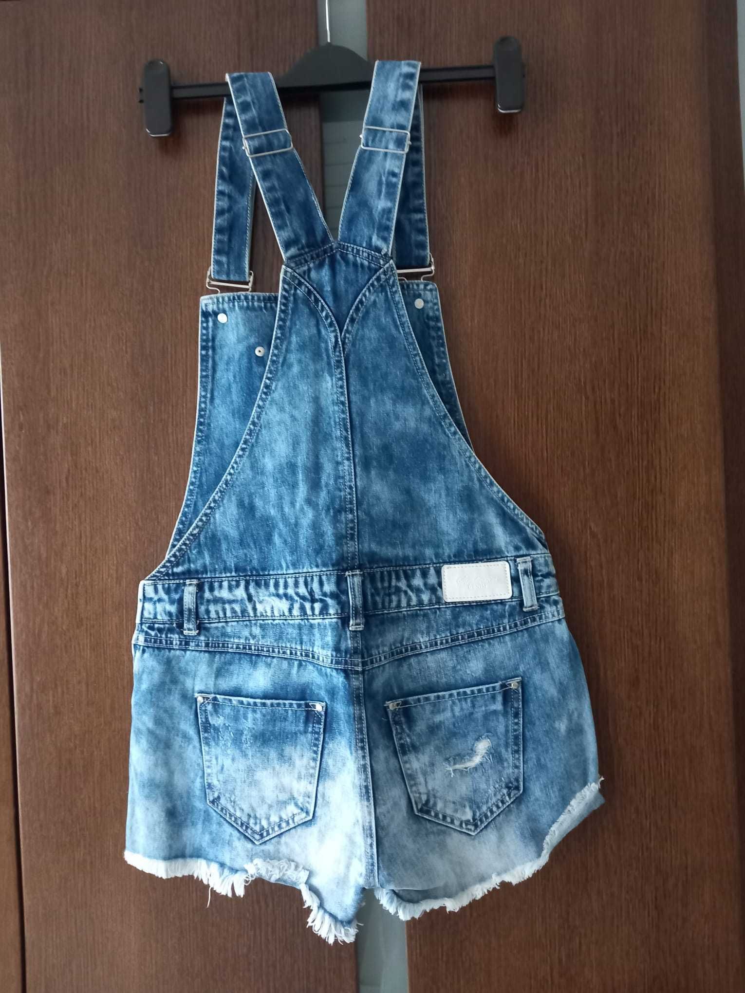 Szorty damskie Stradivarius