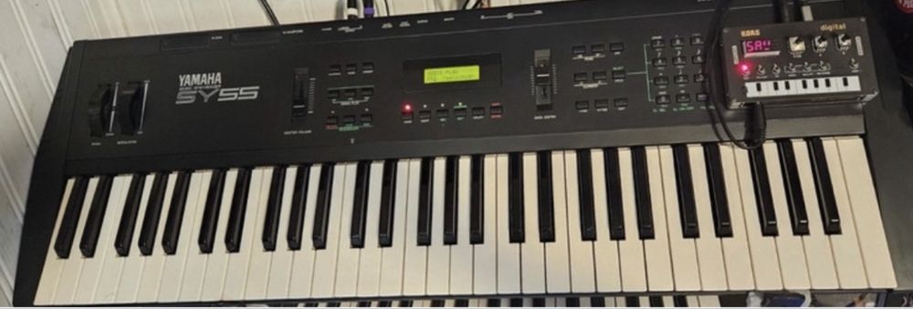 Sintetizador Yamaha SY55 – clássico raro, em ótimo estado – 400€