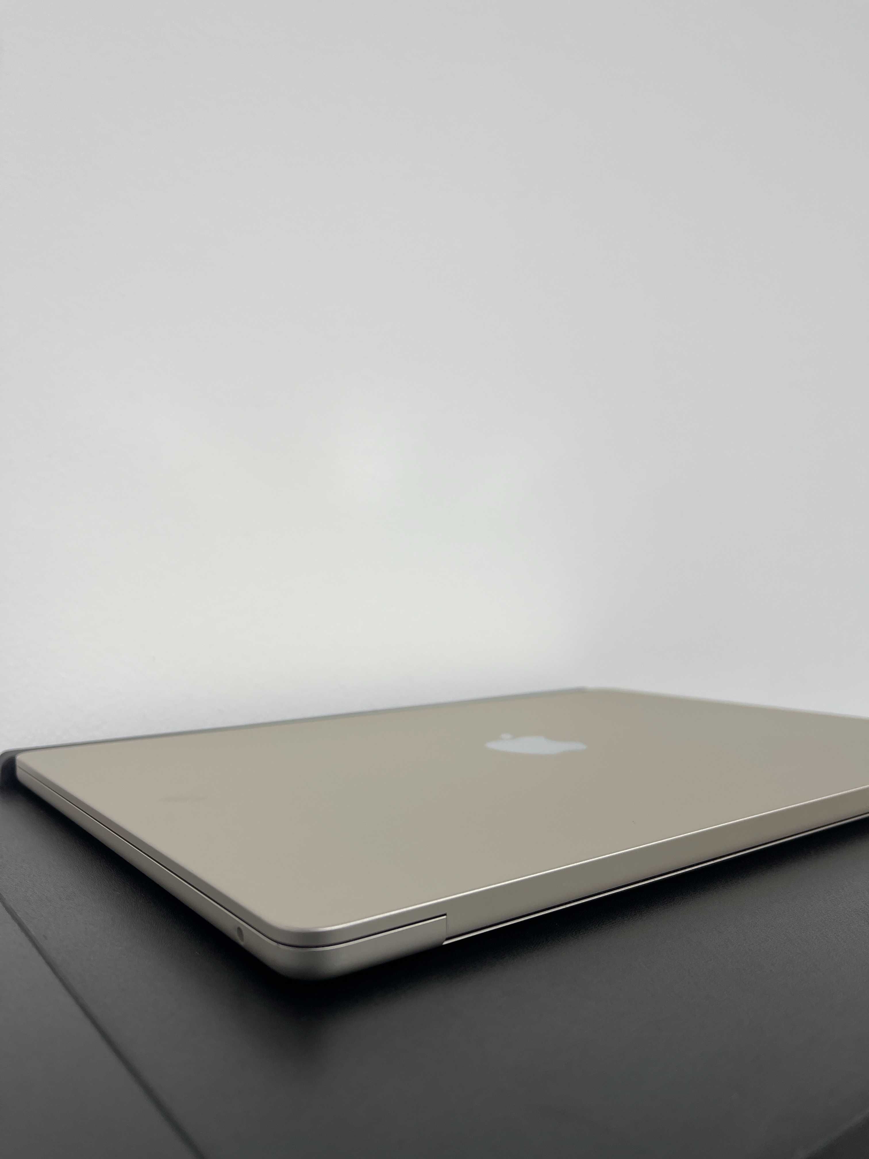 Macbook Air 15 2024  (M3/16gb/ 256 ssd) Офіційна Гарантія/ 16200SV
