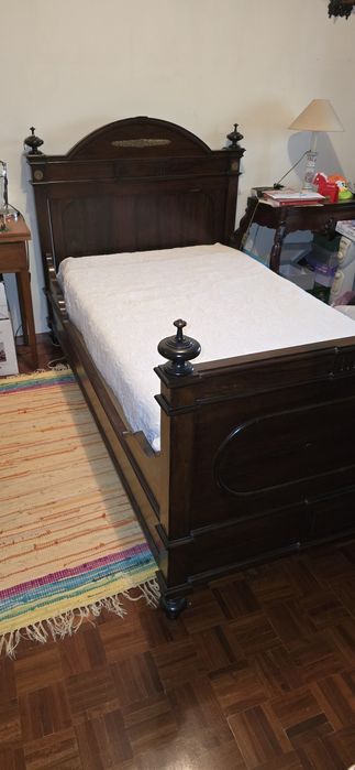 Cama de solteiro Império
