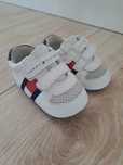 Niechodki Tommy Hilfiger r.17