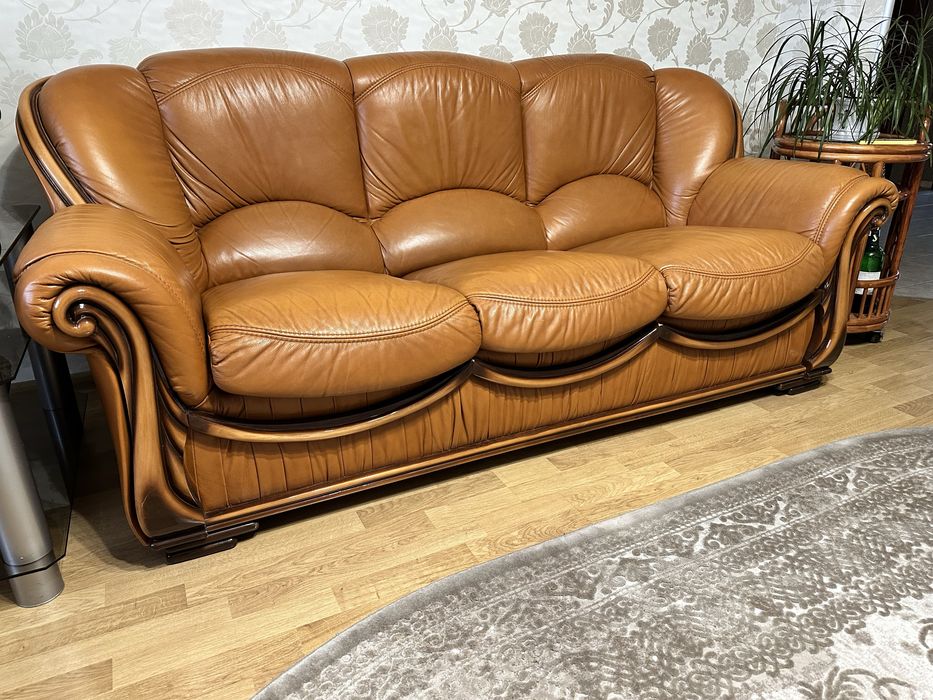 Продам шкіряний диван