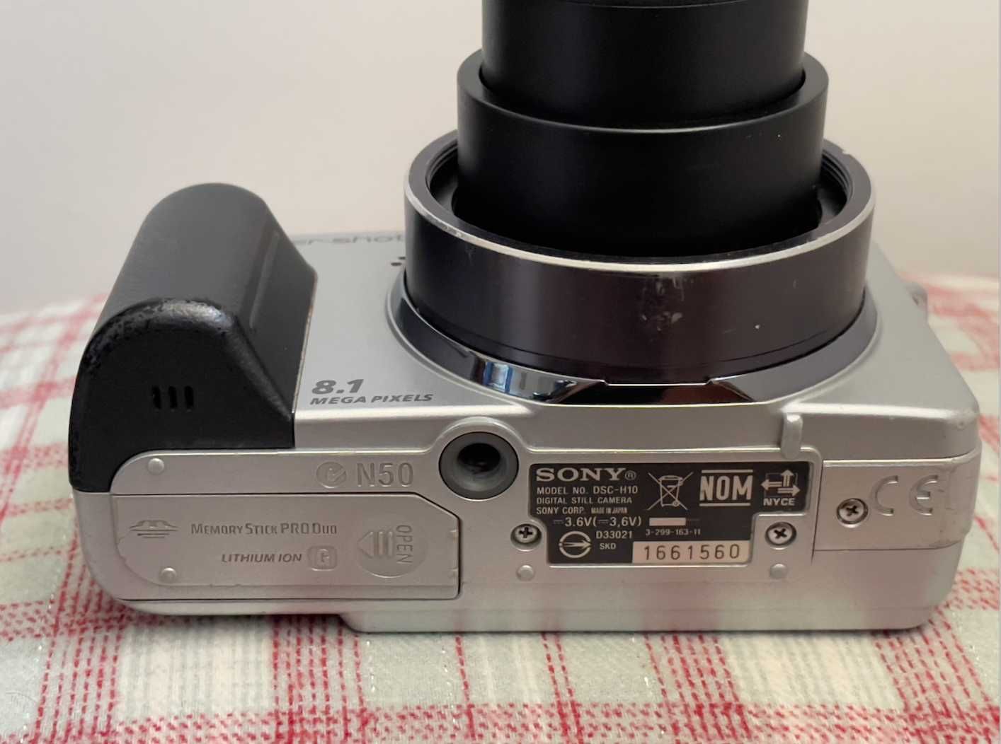 Sony Cyber-Shot DSC-H10