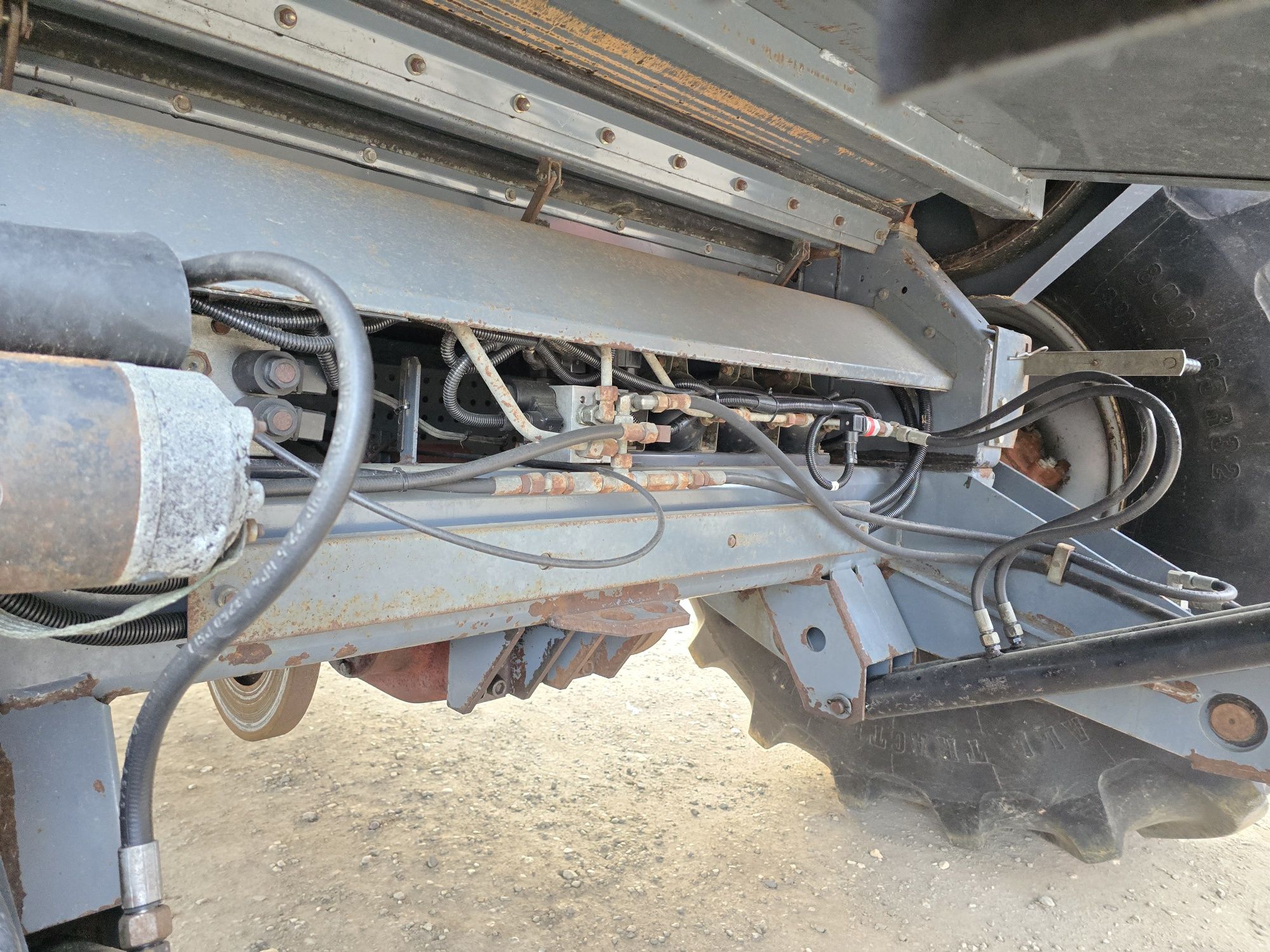 Massey Ferguson 7256 04r. 4.95m Heder 2700h klima wózek sieczkarnia 36