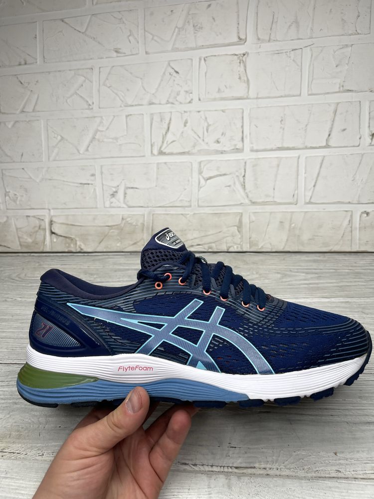 Беговые кроссовки asics gel nimbus 21