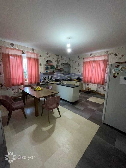 Продаж будинку 390 м² на ділянці 30с Київ Чайки 15хв до Житомирської