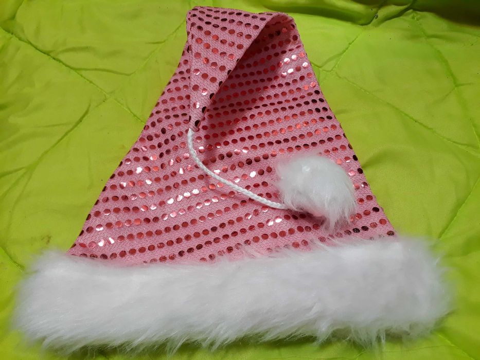 Nowa fenomenalna czapka mikołajkowa różowa z cekinami Flyingtiger