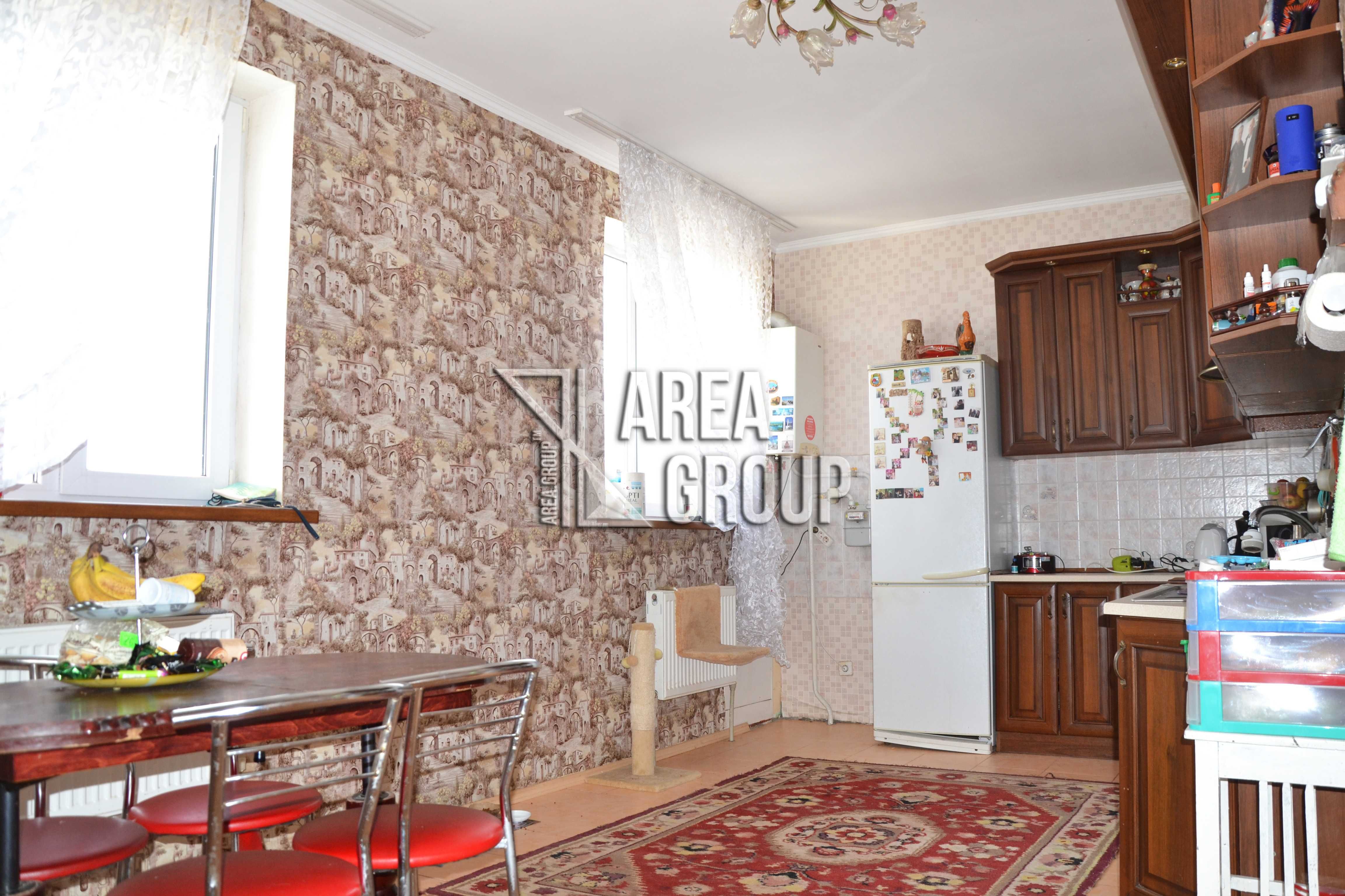 ВАРТІСТЬ ЗНИЖЕНА!Продається простора 5-ти кімнатна квартира!