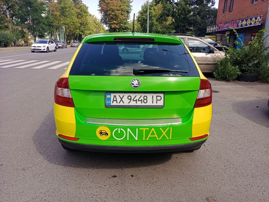 Skoda Rapid Spaceback 1.6 MPI Ontaxi FullBrand