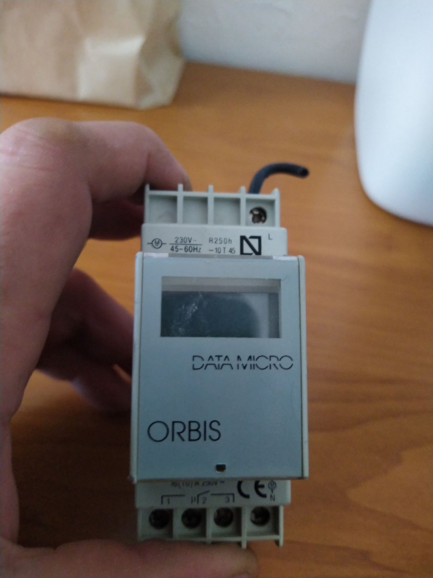 ORBIS DATA MICRO - zegar stykowy - Zegar Cyfrowy na szynę DIN - UŻYWA