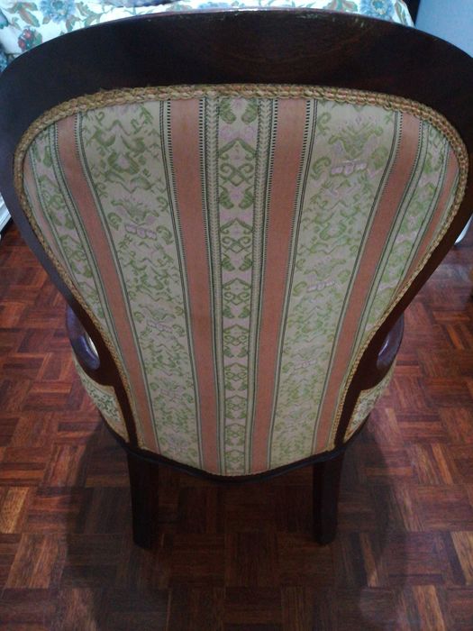 Cadeirão bergere em bom estado