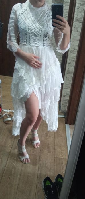 Sukienka ślubna z koronki