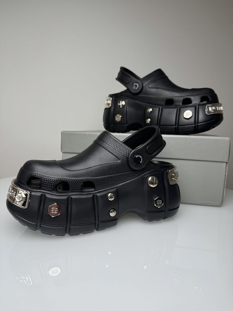 Тапочки crocs balenciaga, жіночі тапочки crocs