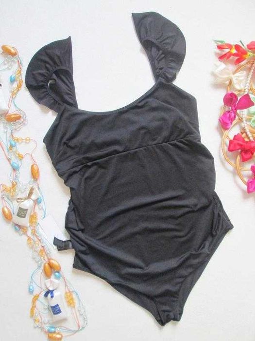 Черный слитный купальник для беременных Asos.