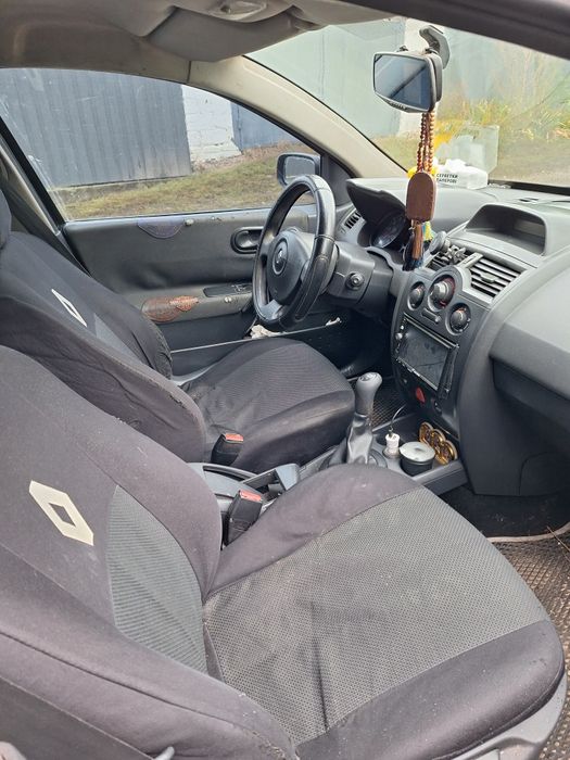 Рено меган 2.   2007рік. 1,4.  16