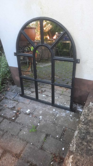 stare okno żeliwne z lustrem