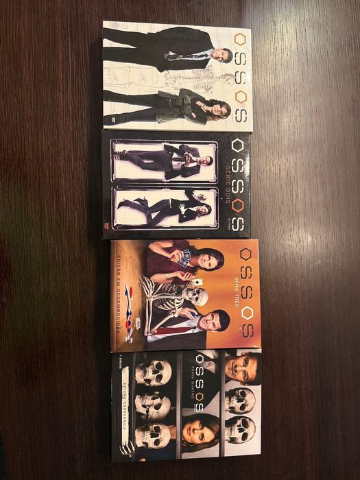 Bones Temporadas 1-4 DVDs