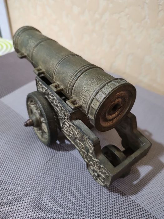 Бронзовая царь - пушка