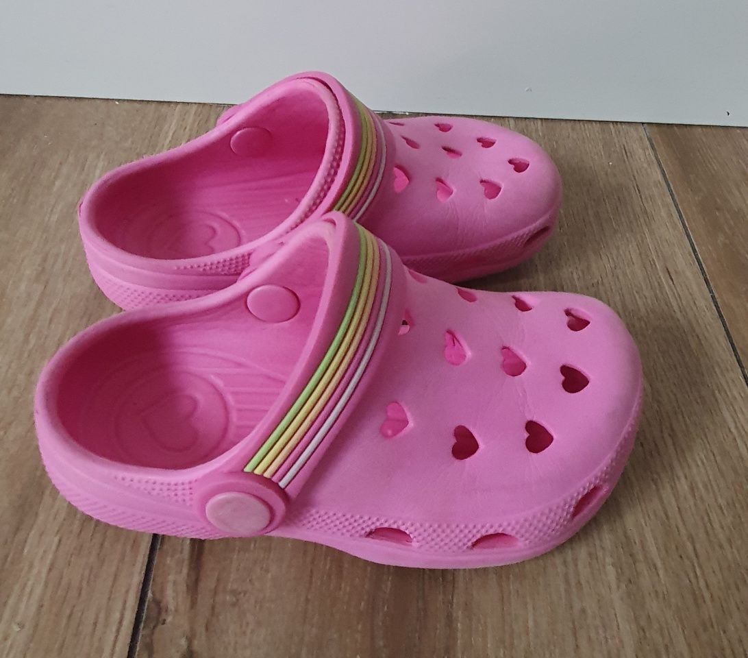 Klapki dziewczęce typu Crocs