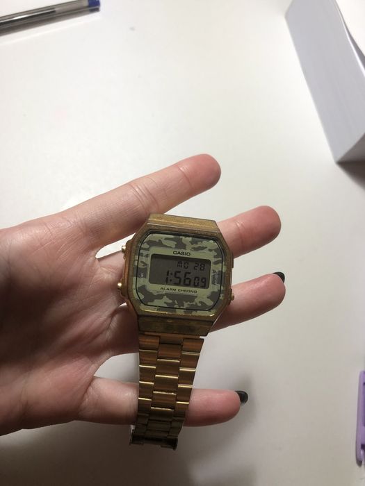 Relógio CASIO vintage aço dourado
