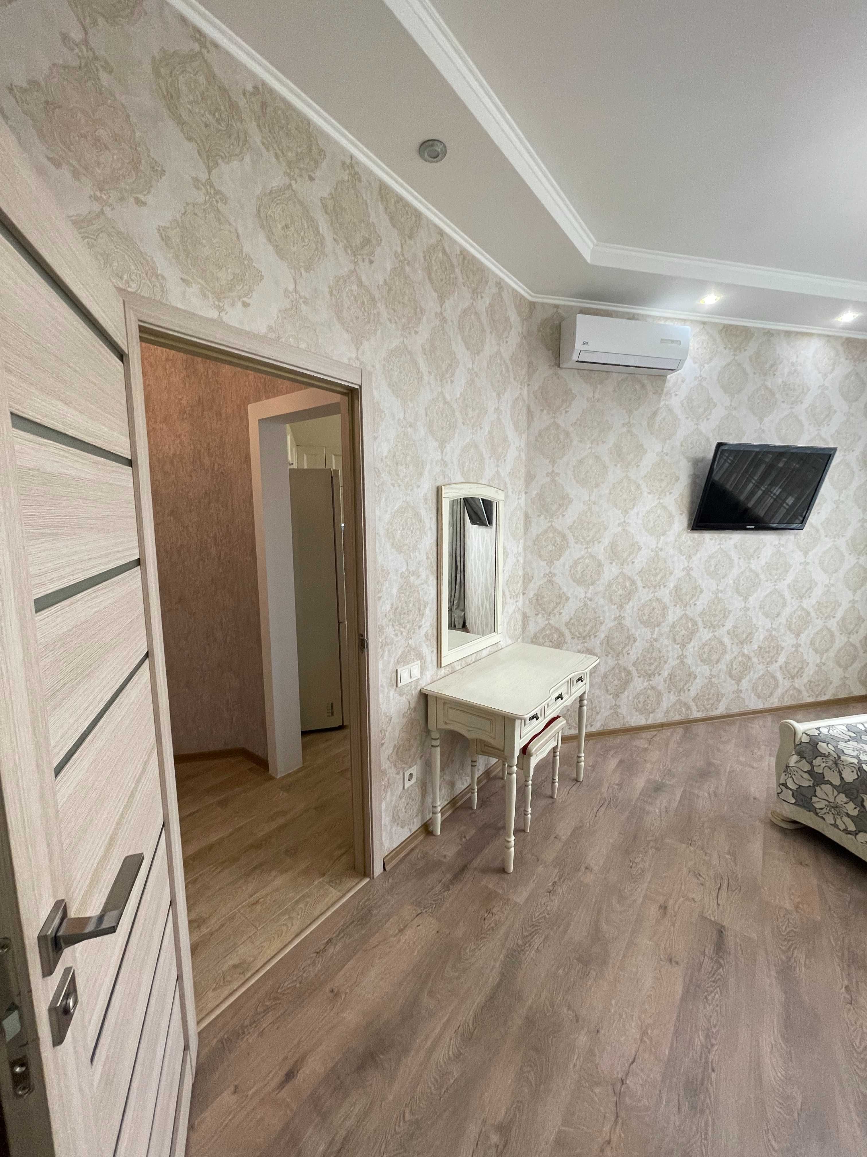 Продам 1 комн кв-ру 46м2 вид на море Жемчужина Французский б-р Аркадия