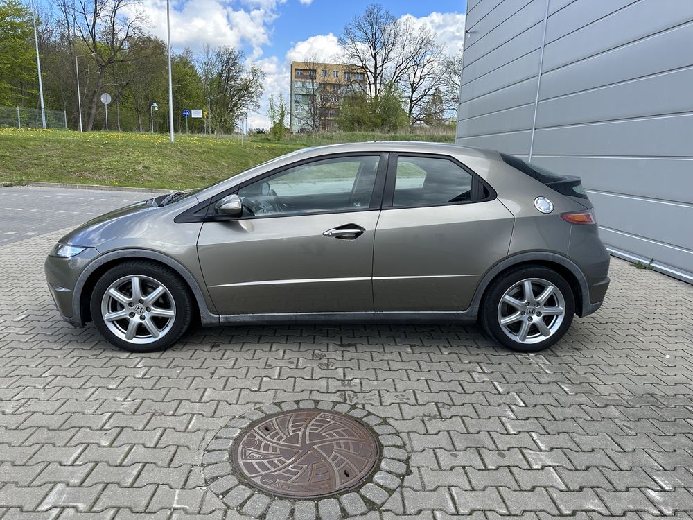 Honda Civic 1.8 benzyna, zamiana