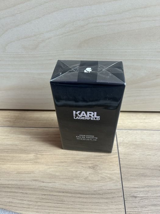 Karl Lagerfeld  Perfum
