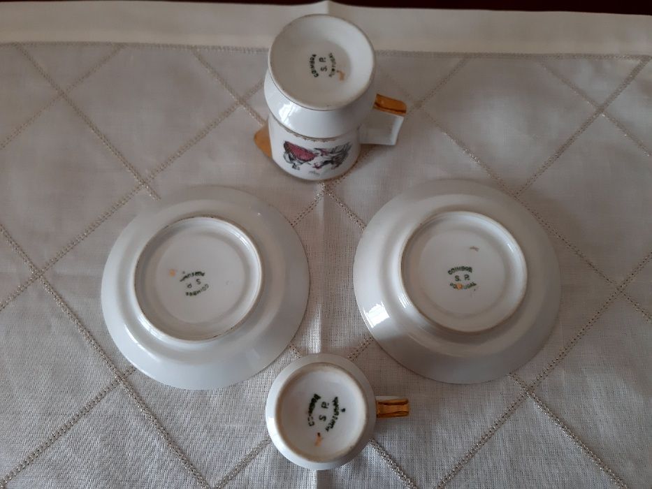 Diversos Conjuntos de Café e Chá da Vista Alegre, SP Coimbra