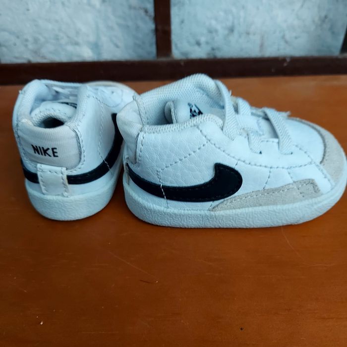 Nike blazer para bebé tamanho 16