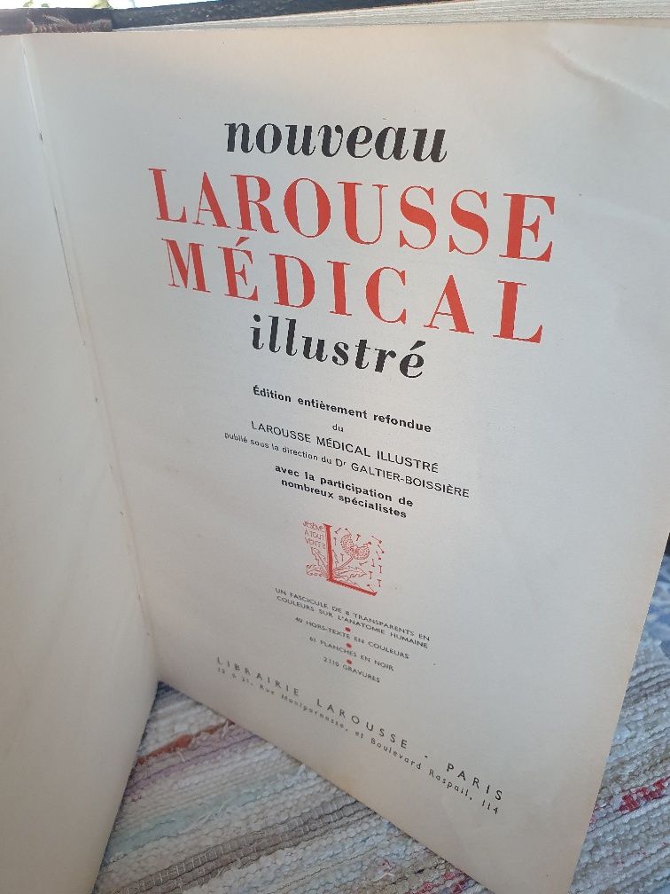 Livro Nouveau Larousse  MÉDICAL