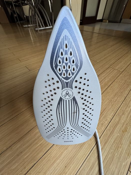 Праска Philips Azur Performer Plus утюг