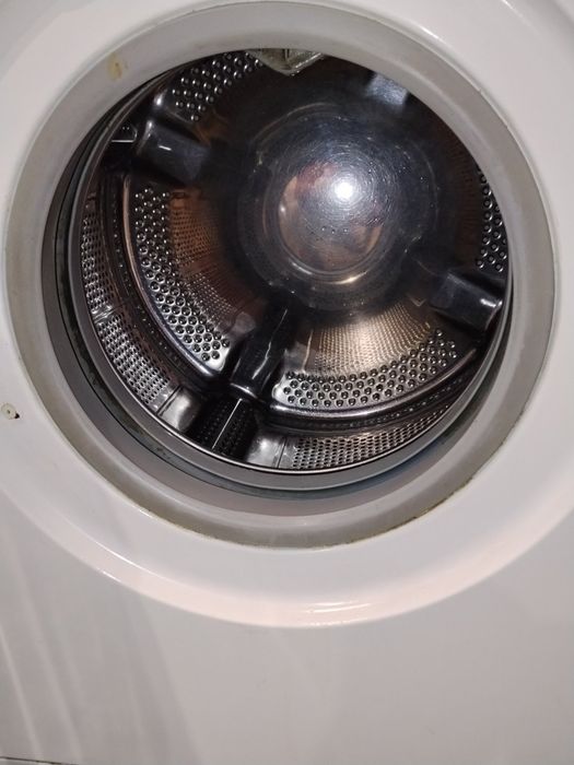 Пральна  машина в ідеальному стані можлива доставка