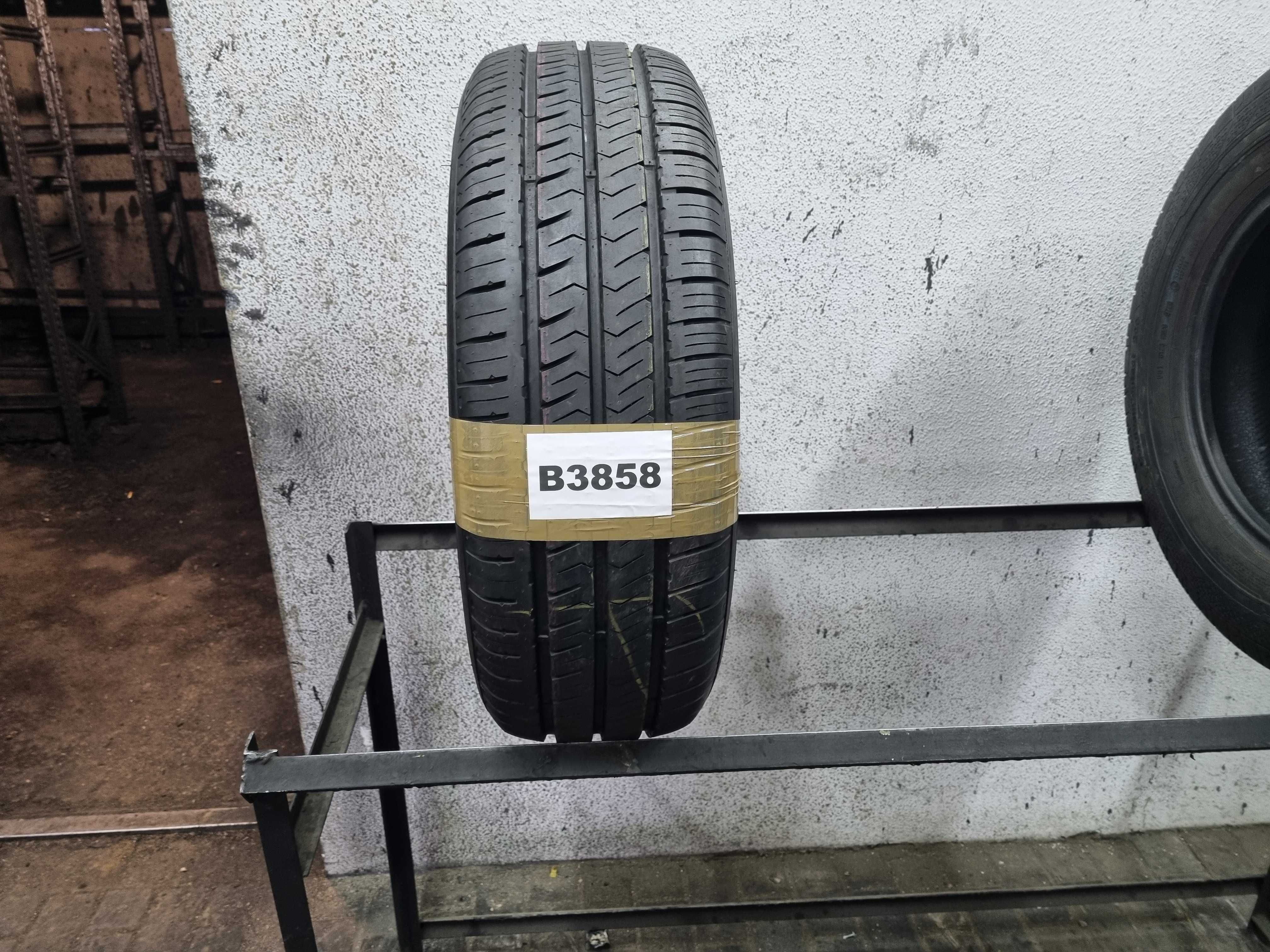 215/65/16C 106/104T Hankook Radial RA28E D.3719