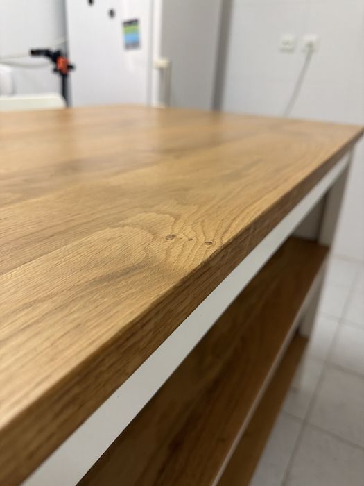 2 Ilhas de cozinha IKEA Tornviken + 2 cadeiras altas