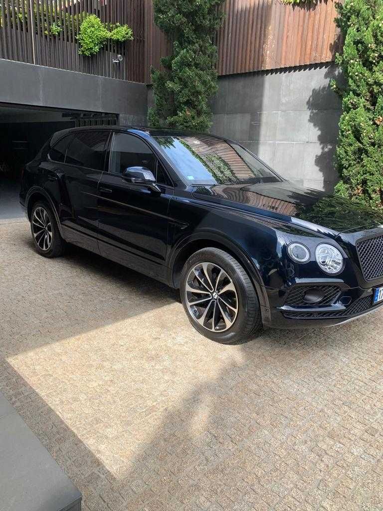 Bentley Bentayga V8