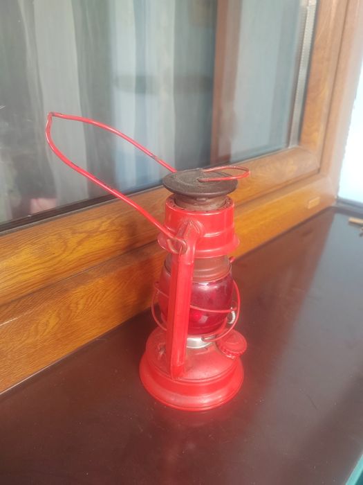 Lampa naftowa firmy winged whael