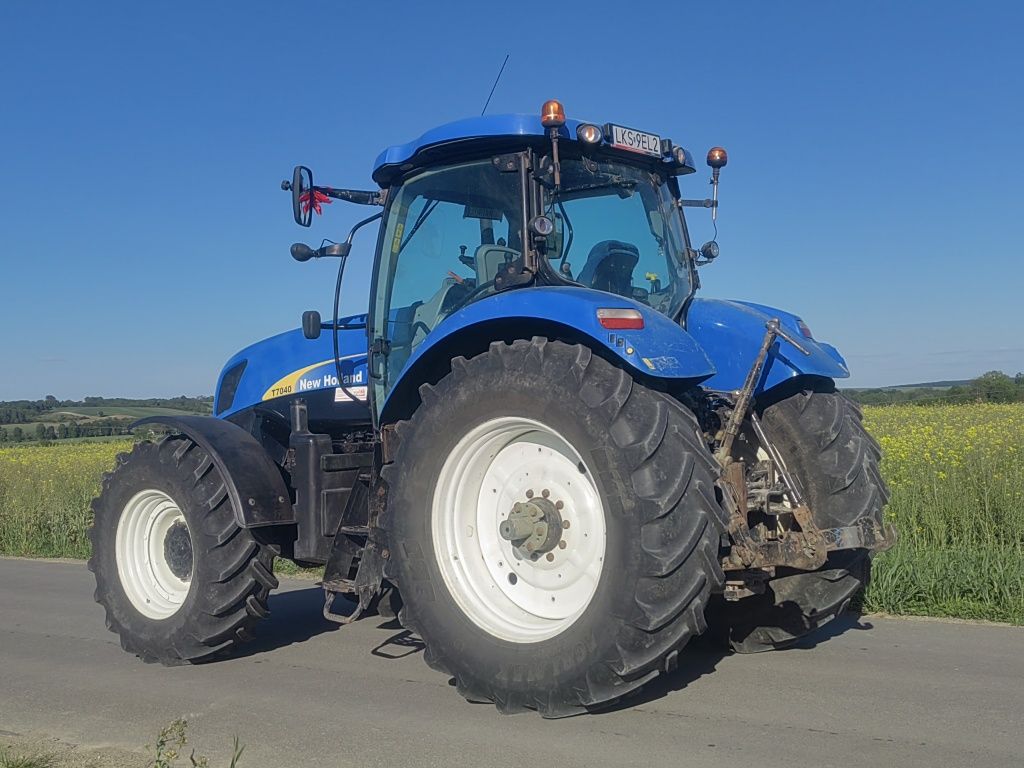 New Holland T7040 (7050,7030,T7.220,250)