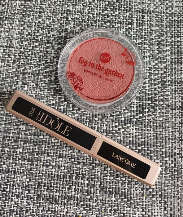 Lancome Idole wodoodporny tusz do rzęs + róż do policzków Bell