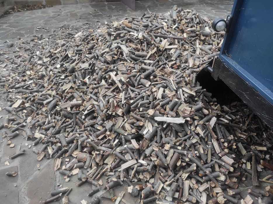 Гілкорубка для рубання гілок