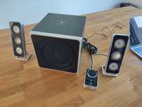 Głośniki komputerowe Logitech Z4 - 2.1 - solidny subwoofer z drewna